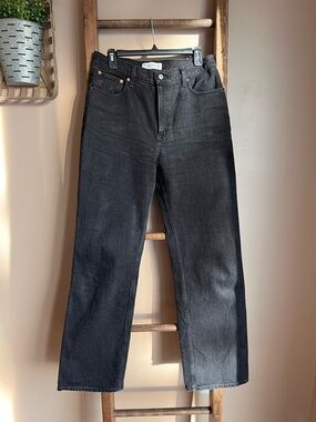 Abercrombie 90s Relaxed High Rise Straight-Leg Jeans 8 Long